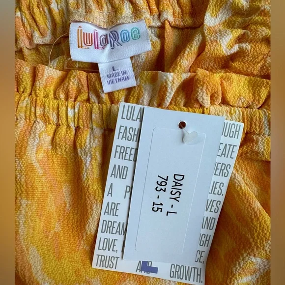 NWT Lularoe Daisy ruffle strap tank top yellow size L - Picture 3 of 7
